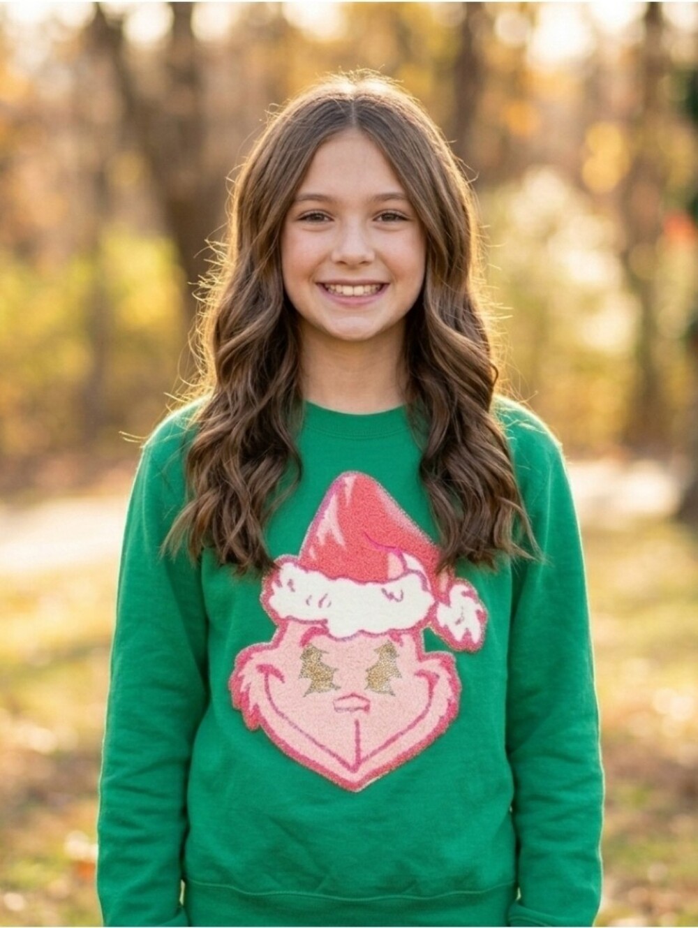 🛍Girls Medium Grinchy Pink Embroidered Patch Green Crewneck Sweatshirt